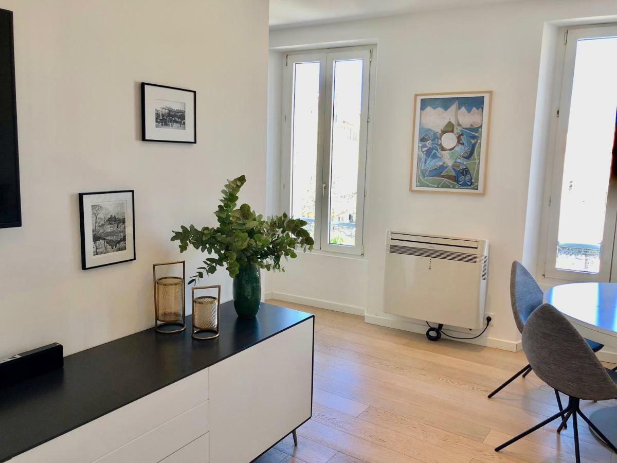 Bright & Modern Apartment In The Heart Of Antibes Zewnętrze zdjęcie